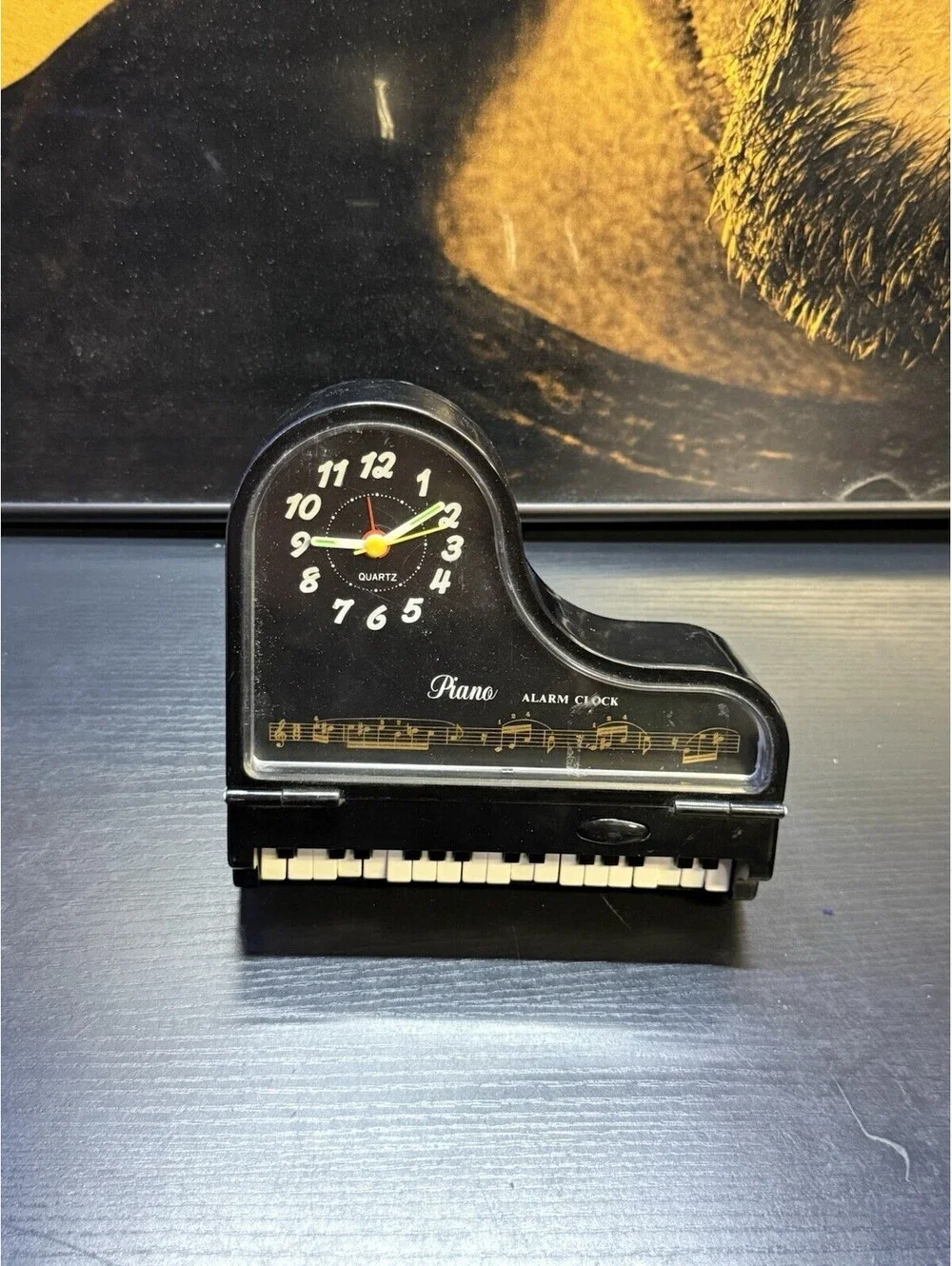 Vintage Piano Shaped Quartz Alarm Clock Mini Grand Piano Musical Decor Black